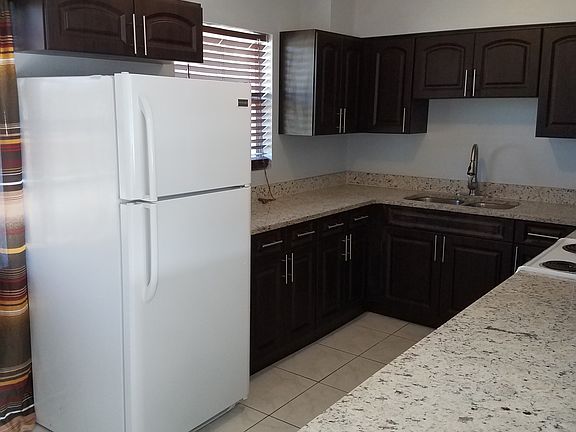 4th image of 9610 N Edison Ave