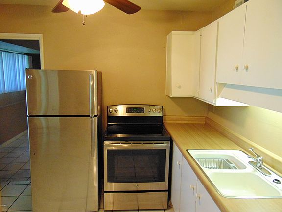 3rd image of 2528 W Berridge Ln Unit 219