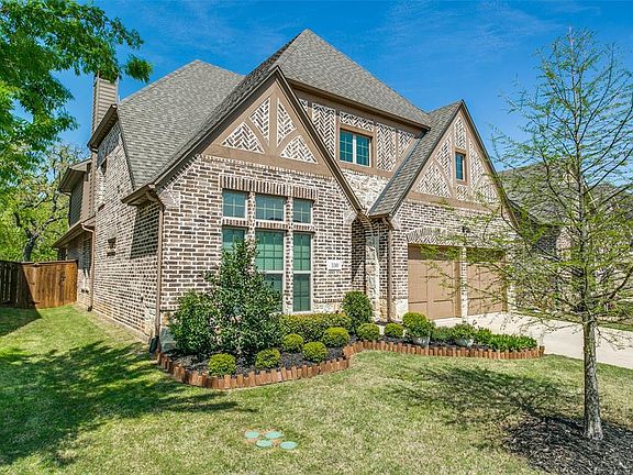 2nd image of 330 Hill Creek Ln