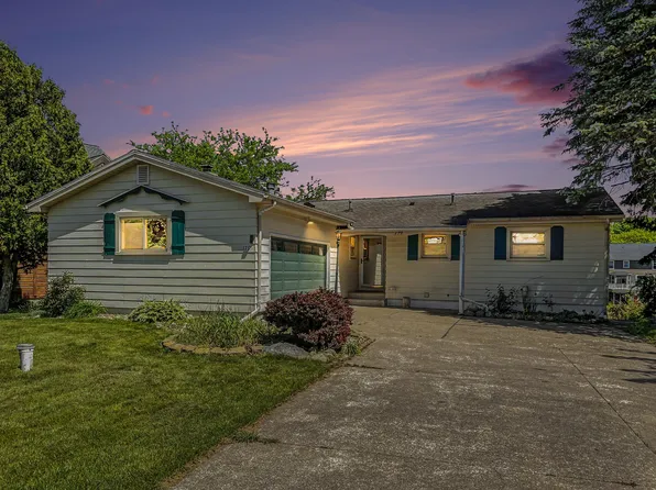 179 Somerset Dr, Brooklyn, MI 49230