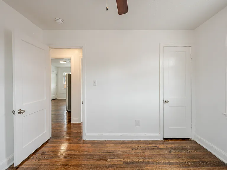2425 E St NE #3 — Photo 11