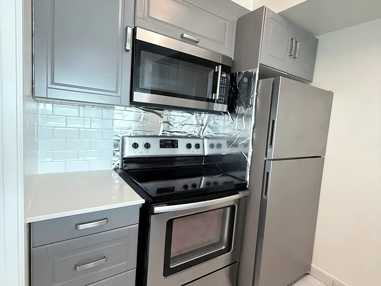 18 Lee Centre Dr #708 — Photo 6
