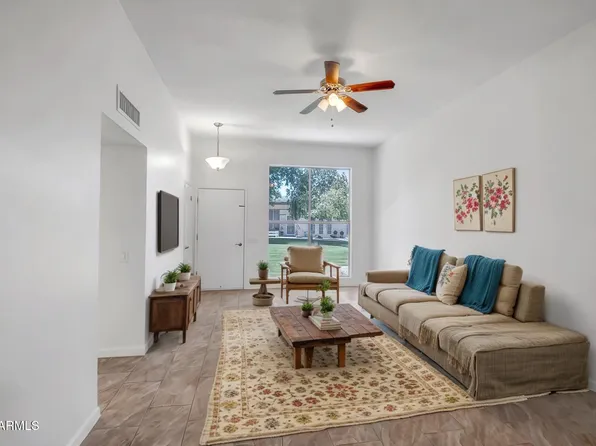 13424 N EMBERWOOD Drive, Sun City, AZ 85351