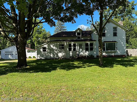 175 N Hospital Rd, Waterford, MI 48327 | Zillow