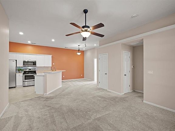 4th image of 18670 W 158th Pl Unit 4703