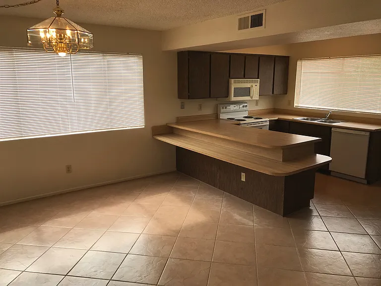 1653 W Plana Ave — Photo 5