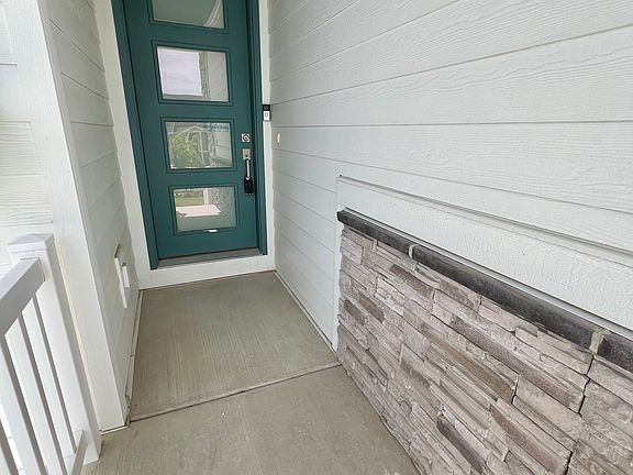 5th image of 2207 N Elderberry Dr