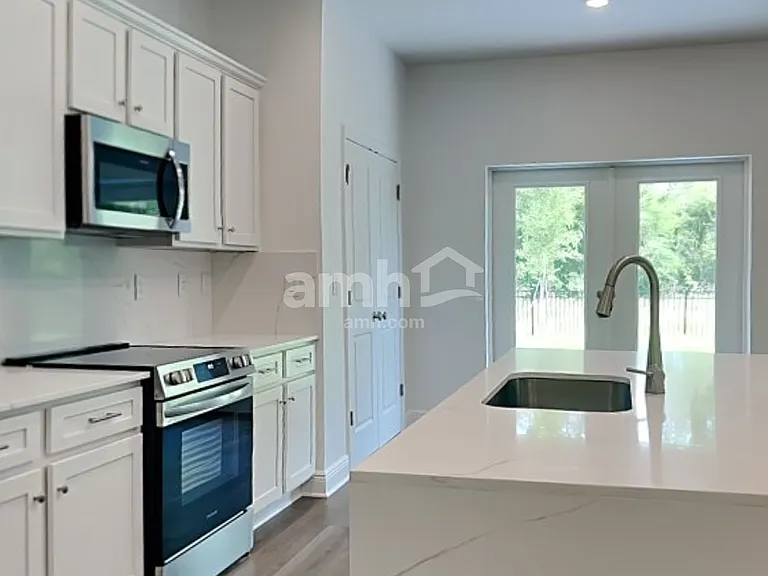 6444 Atlantic Beach Ave — Photo 4