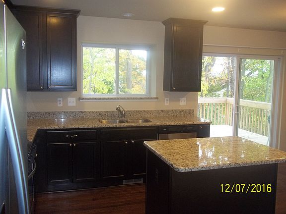 bright & warm kitchen