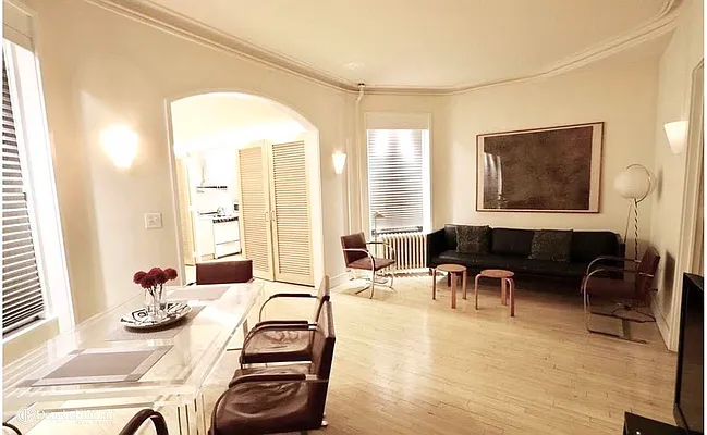 Rented by Douglas Elliman | media 24