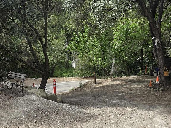 2nd image of 821 Kilkare Rd