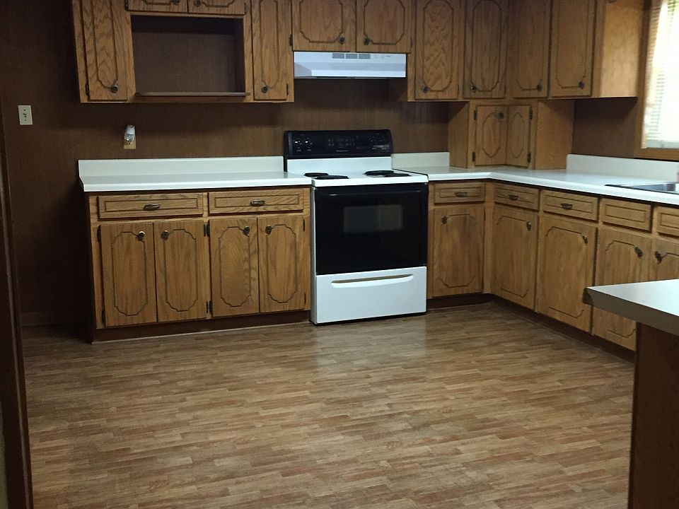 Lots of cabinets