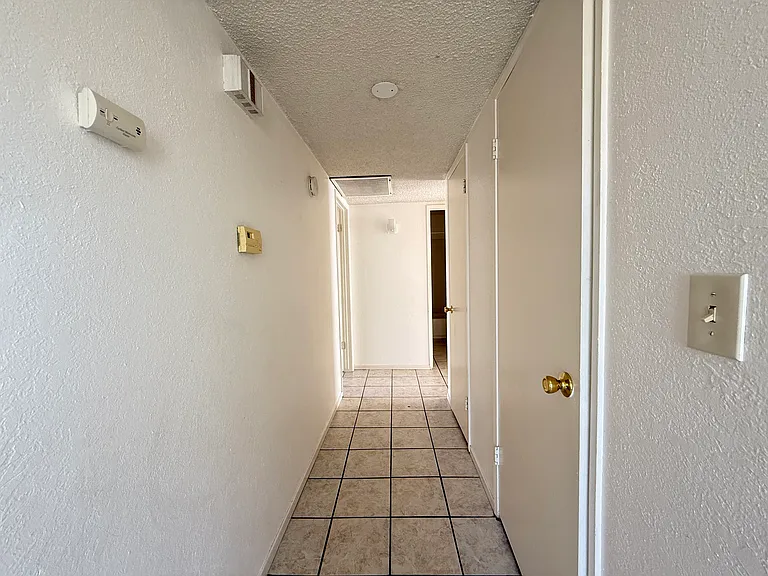 595 W Alamos Ave — Photo 7