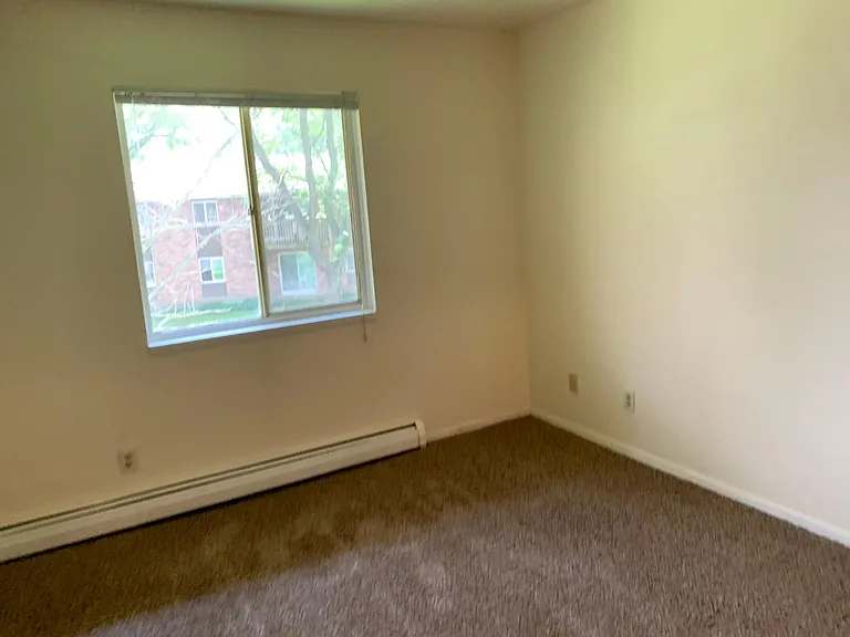 2122 Allen Blvd #28 — Photo 16