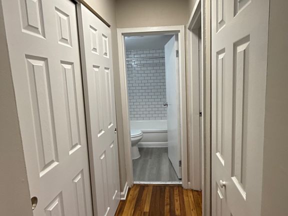 3rd image of 2315 Saint James Ave #8B