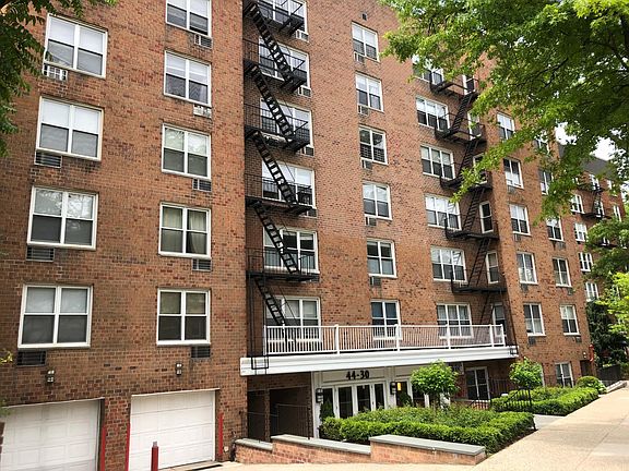 2nd image of 4430 Douglaston Pkwy APT 4