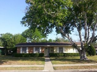 4813 Dahlia Ln, Victoria, TX 77904