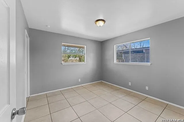 5035 Village Crst — Photo 18