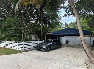 6810 SW 70th Ave, Miami, FL 33143