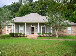 201 Hawkridge Pl, Madison, MS 39110
