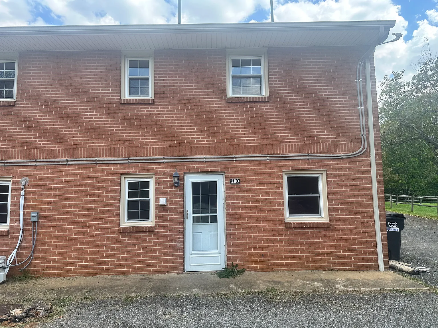 2 bed, 864 sqft, $925 — Photo 3