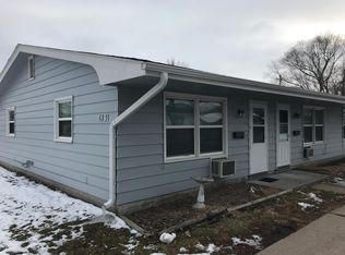 1831 E Dodge St APT B, Fremont, NE 68025