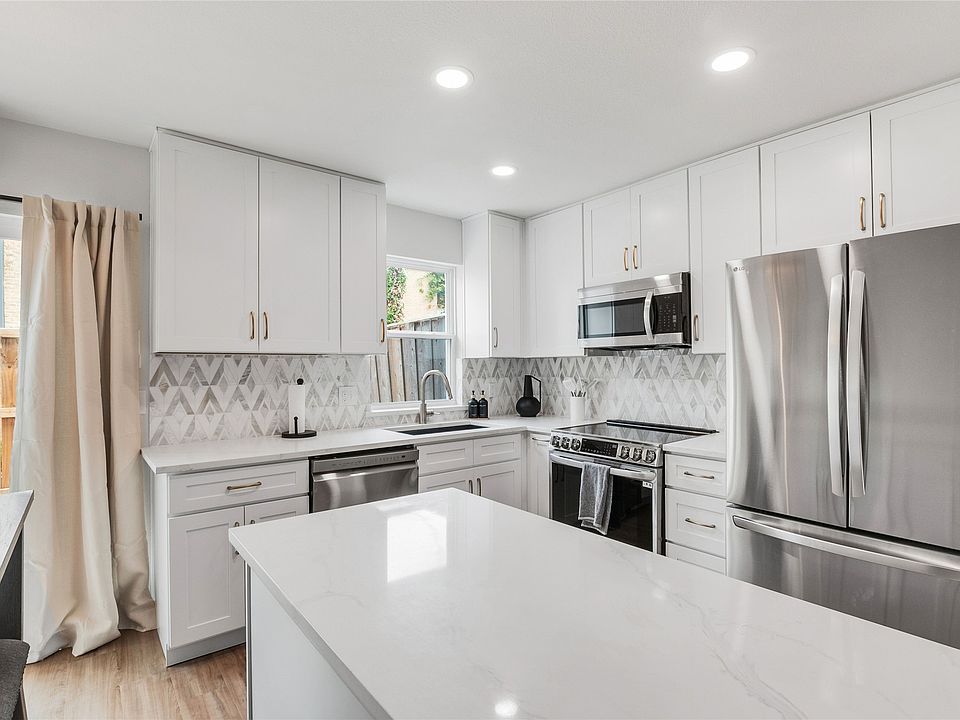 1st image of 4011 Cole Ave #115