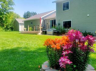 409 Hummingbird Ln, New York Mills, MN 56567