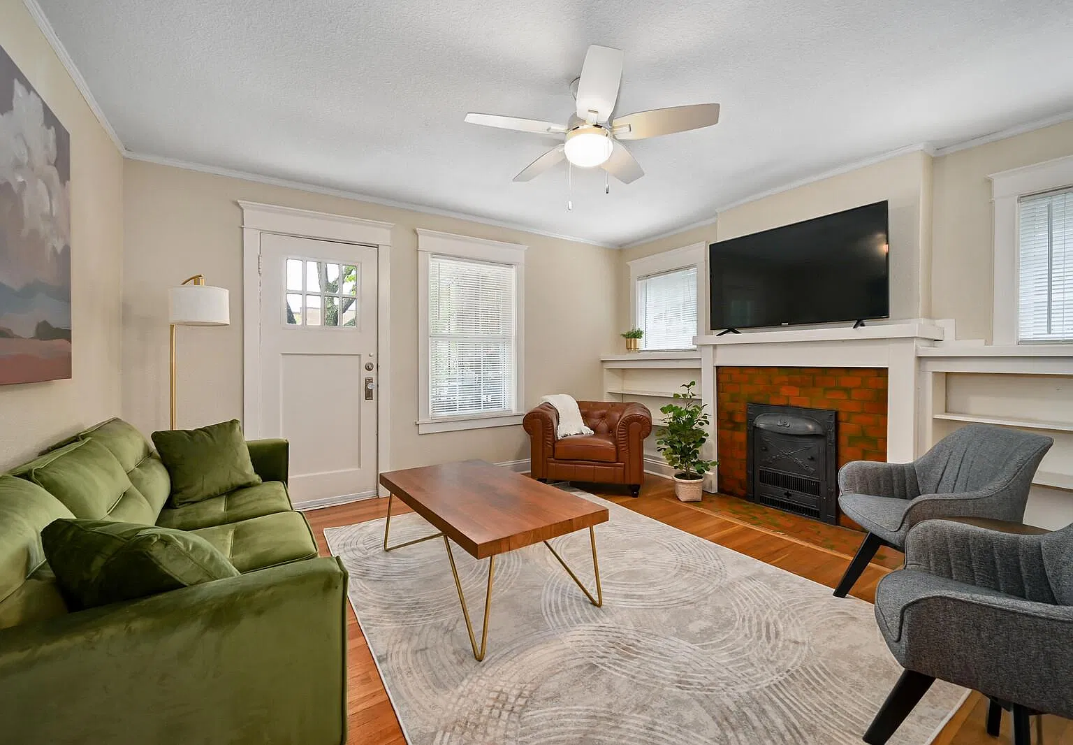 2 bed, 1000 sqft, $1,395 — Photo 1