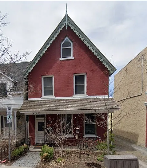 227 Guigues Ave #1