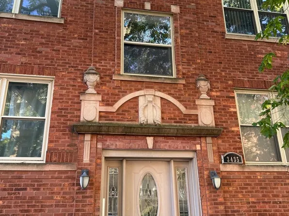 3435 W Berteau Ave Unit 3B, Chicago, IL 60618