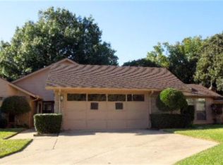 2705 Woodrill Ct, Bedford, TX 76021