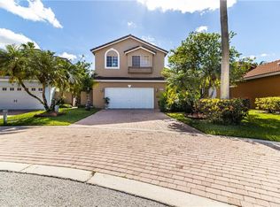 10644 NW 7th St, Pembroke Pines, FL 33026