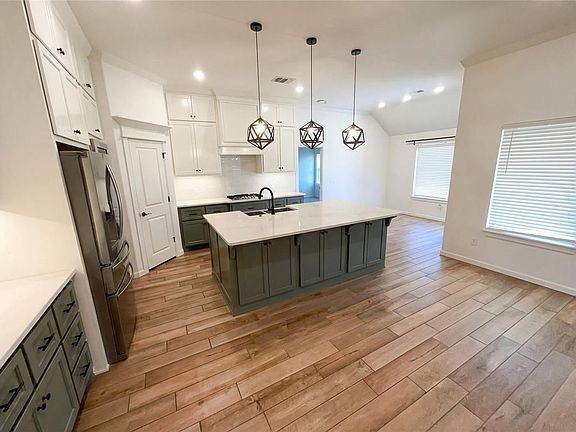 2nd image of 5509 Carmel Creek Dr