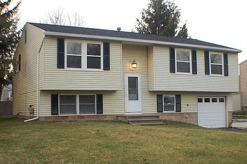 1st image of 5 Heritage Cir