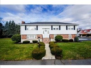 19 Thistle Rd, Burlington, MA 01803