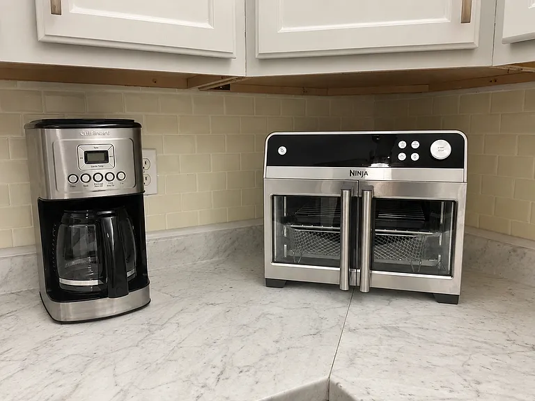 Kitchen - Oven / Fryer with Coffee Pot