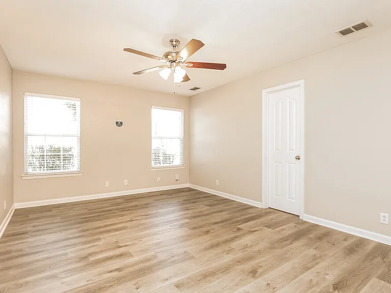 3764 Indian Creek Blvd — Photo 10