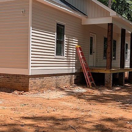 3rd image of 21 Holman Mill Rd