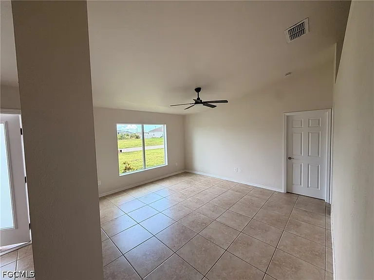 403 SW 30th Ave — Photo 3