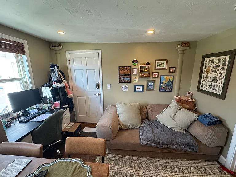 735A Somerville Ave #1 — Photo 3