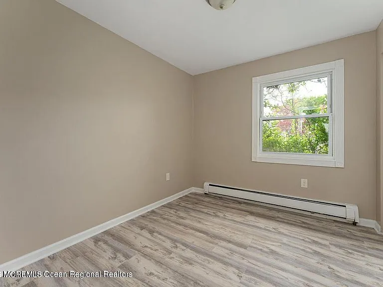 34 Bell St — Photo 19