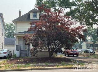 124 S Lincoln Ave, Middlesex, NJ 08846