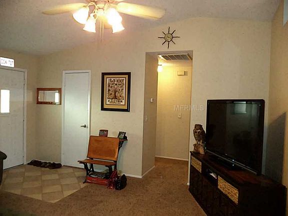 4th image of 7517 Willow Wisp Dr E