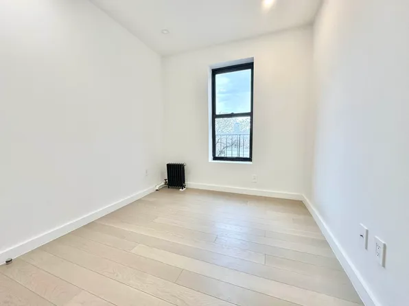 19 Wyckoff Street image 3 of 8