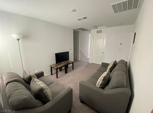 5288 Steptoe St, Las Vegas, NV 89122