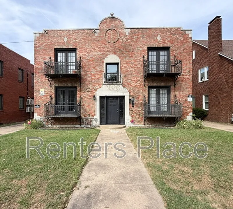 1128 S Rockford Ave #3