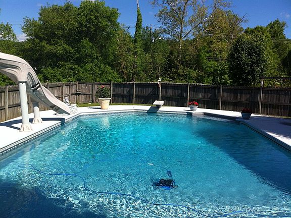 4th image of 6703 Penrod Ln