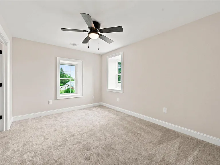 1512 Naamans Creek Rd — Photo 24
