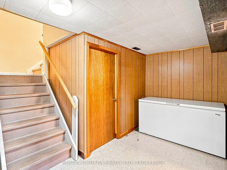 6521 Caledonia St — Photo 19